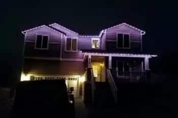 Attractive Edgewood permanent holiday lights in WA near 98372